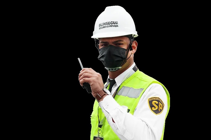Protocolos de prevención y vigilancia de la salud en entornos laborales colectivos.